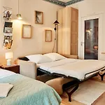Апартаменты A Small In Le Marais - Vi