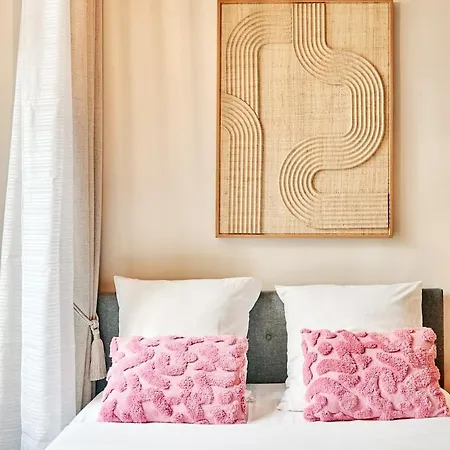 A Small In Le Marais - Vi アパート *